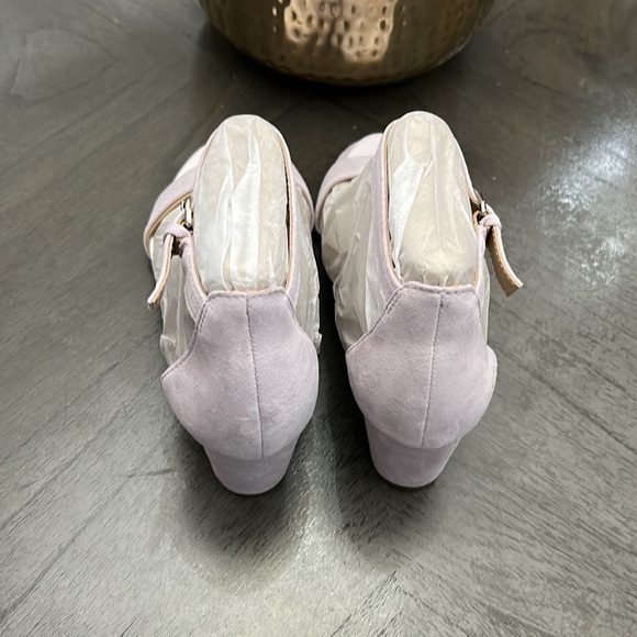 NATURALIZER Vera Ankle Strap Sandal In Iced Lilac - Picture 7 of 13